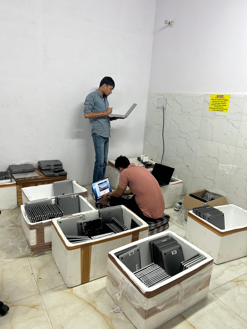 MacBook wholesale stock